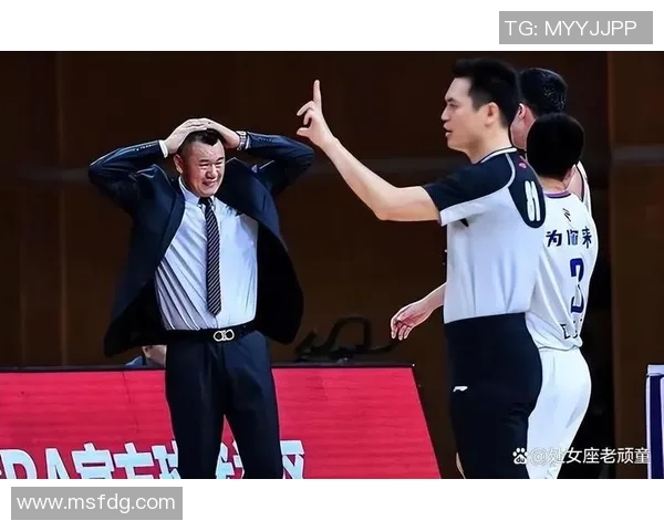 CBA赛事中的争议判罚深度解析与影响探讨