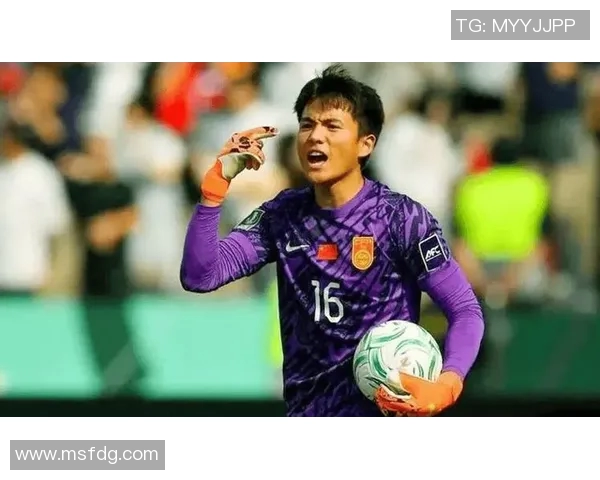 李昊在关键时刻成功扑点展现出色门将实力助球队逆转局势