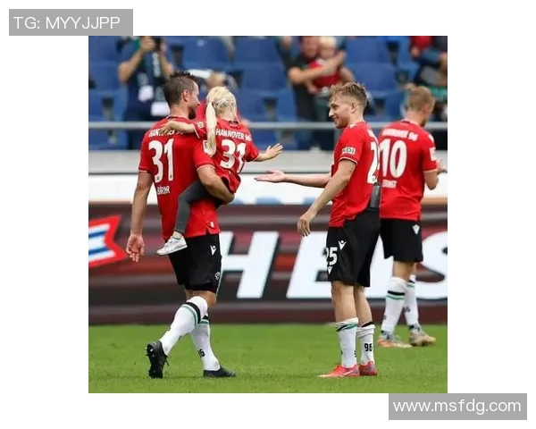 汉诺威榜末浮沉,德甲雄风惨败不振 汉诺威榜末浮沉,德甲雄风惨败不振